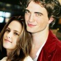 Juego on-line: Twilight kisses. Juega con Robert y Kristen