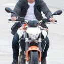 Taylor Lautner, valiente motociclista en “Abduction”