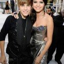 Fans de Justin Bieber amenazan a Selena Gomez