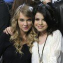 Selena Gomez: Taylor Swift es la consejera ideal del amor