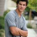 A Taylor Lautner le gustaría hacer comedia