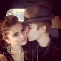 Justin Bieber y Selena Gomez: amorosos en fotografía
