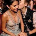 Justin Bieber: Selena Gomez es más que sexy y genial