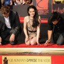 Robert Pattinson, Kristen Stewart y Taylor Lautner dejan huellas de su fama