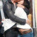 Vanessa Hudgens y Austin Butler: Beso apasionado en Hollywood, CA