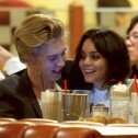 Vanessa Hudgens quiere vivir en pareja con Austin Butler