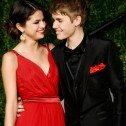 Justin Bieber y Selena Gomez: expertos del baile en fiesta del 2012