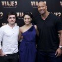 Vanessa Hudgens: “’The Rock’ tiene una voz muy dulce”