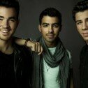Los Jonas Brothers terminan exclusividad con Hollywood Records