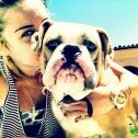 Miley Cyrus se muestra “positiva” con sus fans