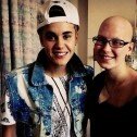 Justin Bieber visita a una fan enferma