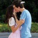 Selena Gómez besa a Natt Wolf