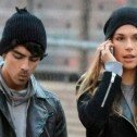 ¿Con quién sale Joe Jonas?