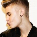 Justin Bieber quiere una novia con los labios de Selena Gómez