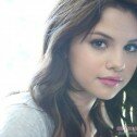 Selena Gomez en nuevas fotos de "A Year Without Rain"
