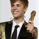 Justin Bieber gana 53 millones de dólares