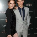 Taylor Lautner: Bella Swan es una vampiresa candente