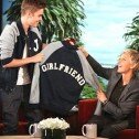 Ellen a Justin Bieber: “Necesitarás unos suspensorios en esos pantalones”