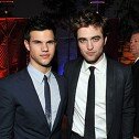 Taylor Lautner vs Robert Pattinson en los Teen Choice Awards 2012