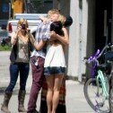 Vanessa Hudgens celebra cumpleaños de mamá de Austin Butler
